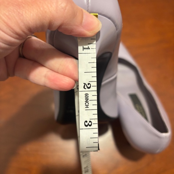 VIa Spiga Nikole Pointed Toe Pumps in Lilac 8.5 - Picture 13 of 13